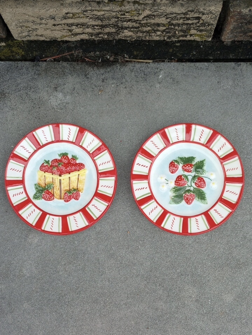 MWW Market Ceramic Mini Plates w/ 3D Strawberry & Floral Designs. Striped Edges